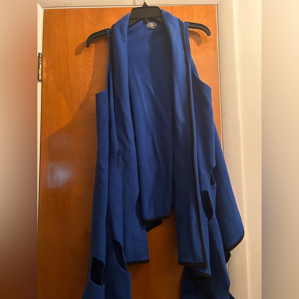 TAKARA DESIGN- ROYAL BLUE- CARDIGAN